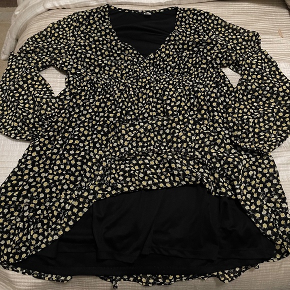 🌼 H&M Black & Yellow Floral Mini Dress! Worn Only Once! 🌼 - Picture 2 of 5
